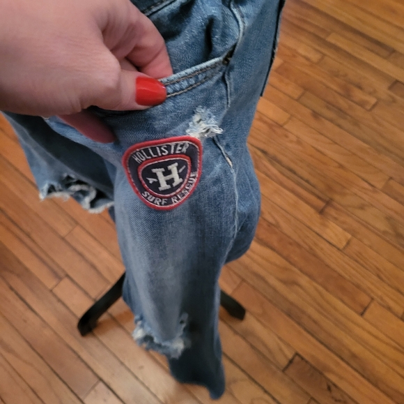 4/$19 Hollister distressed skinny jeans 31 in inseam size 5 - Picture 4 of 7